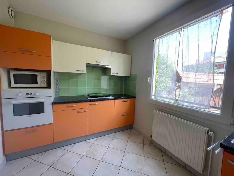Holiday home Maison Familiale A - Paris Nanterre