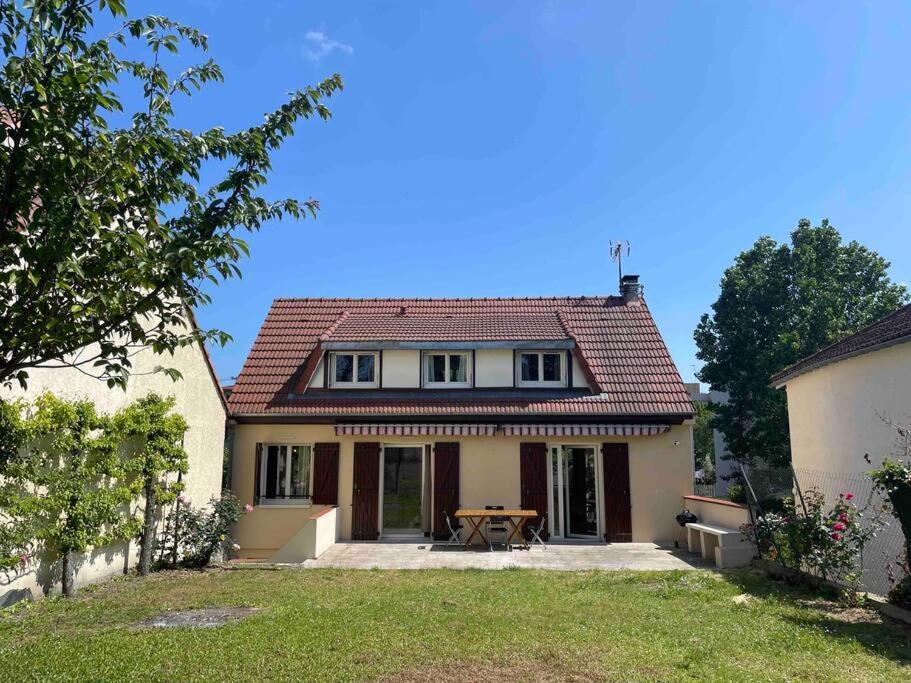 Maison Familiale A - Paris Nanterre
